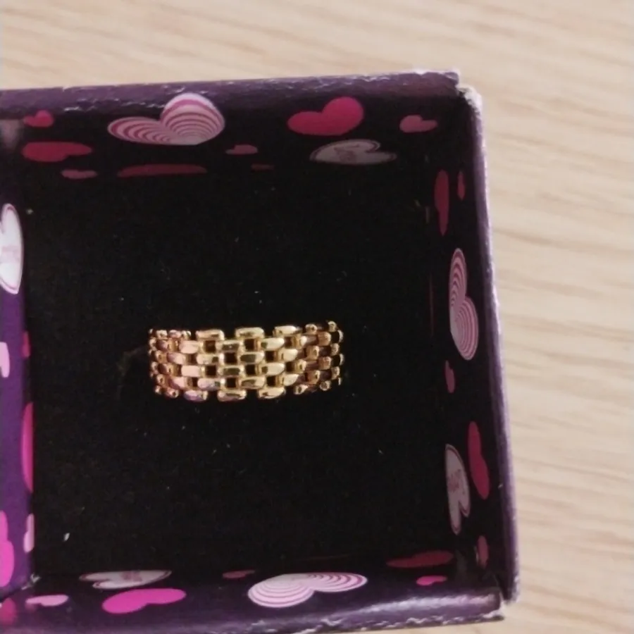 انگشتر کارتیه