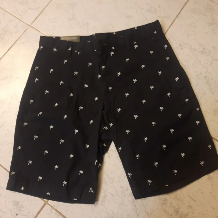 شلوارک مردانه یا پسرانه