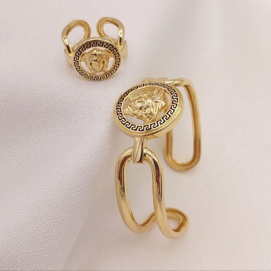 ست دستبند و انگشتر