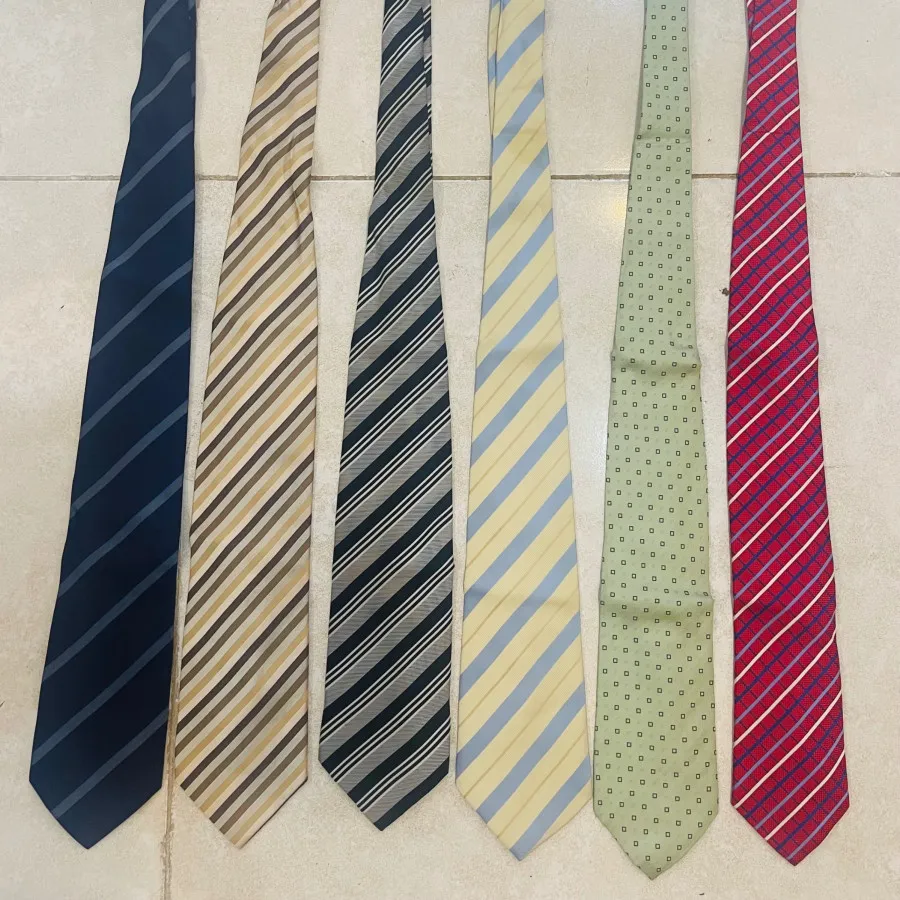 کراوات در شش رنگ