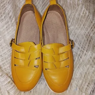 کفش کاملا طبی