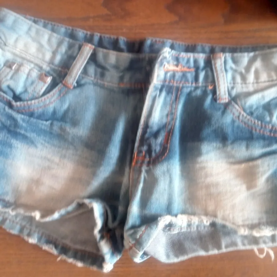 شلوارک زنانه