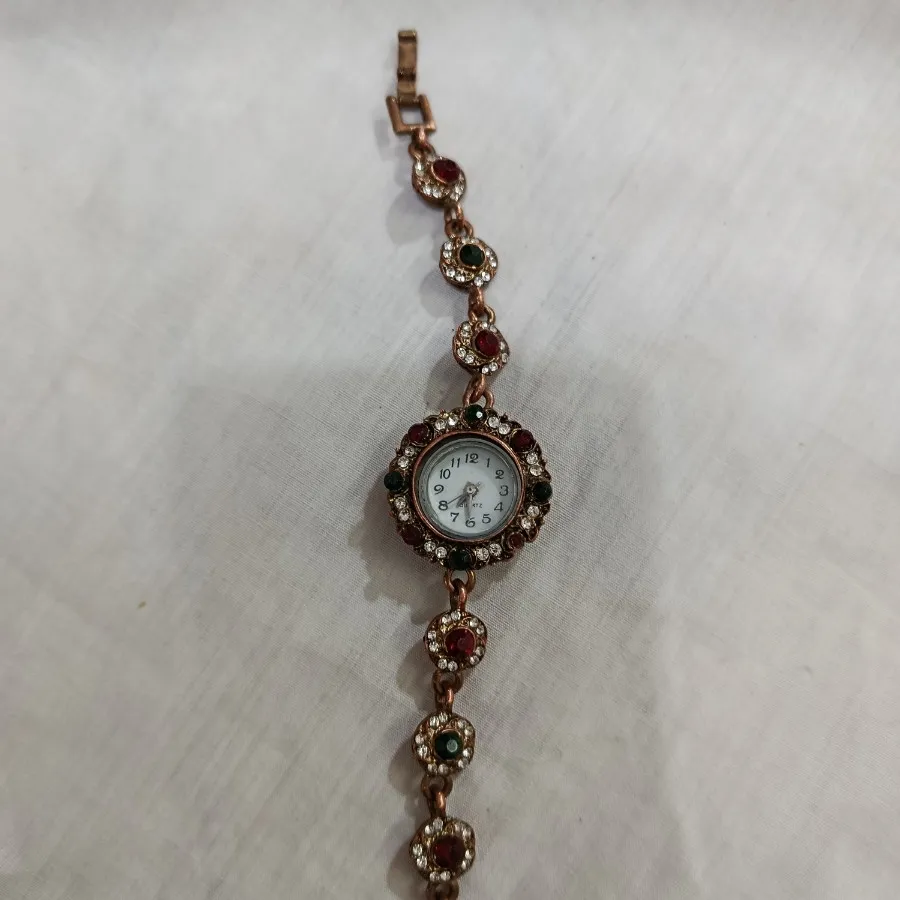 دستبند ساعتی