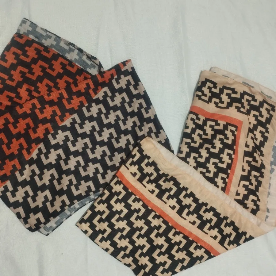 شال طرح دار