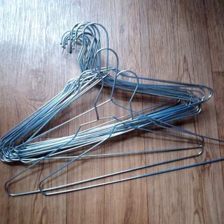 چوب لباسی فلزی