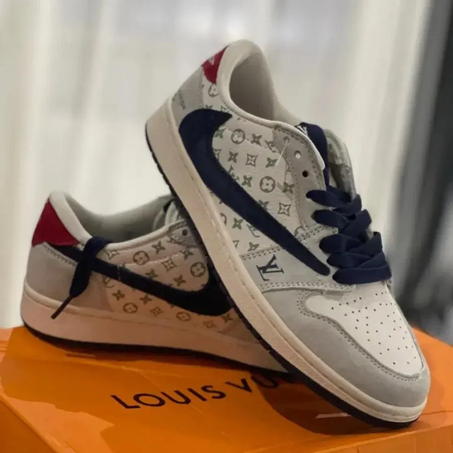 کتونی نایک lv