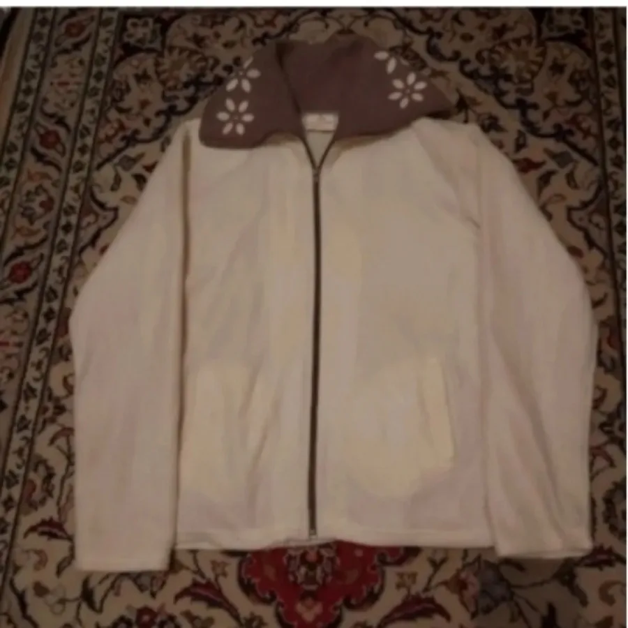 سوییشرت کرم