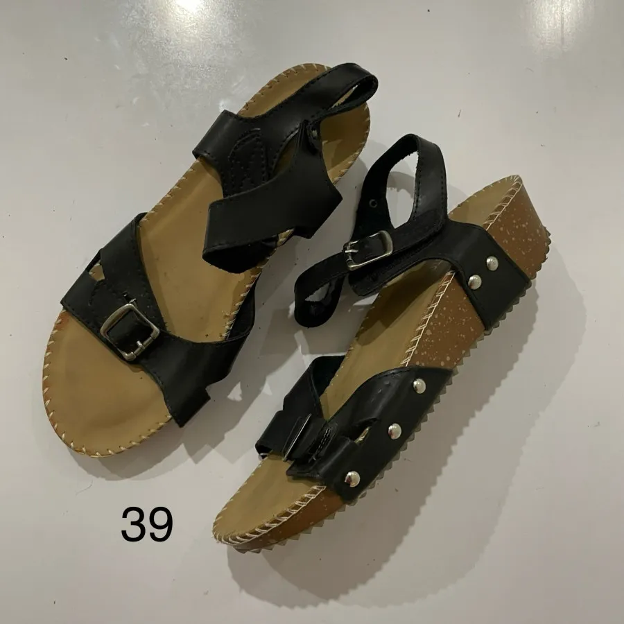 صندل چرم طبی خارجی 39