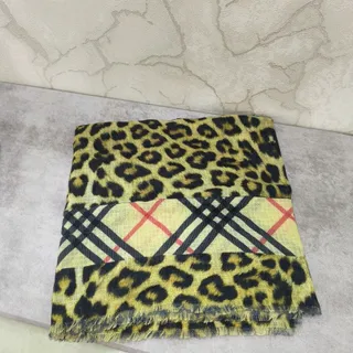 روسری پلنگی