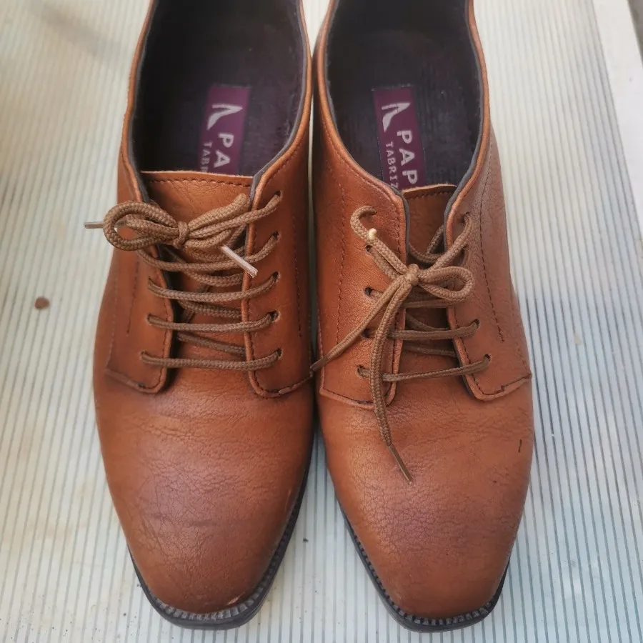 کفش رسمی پاشنه دار