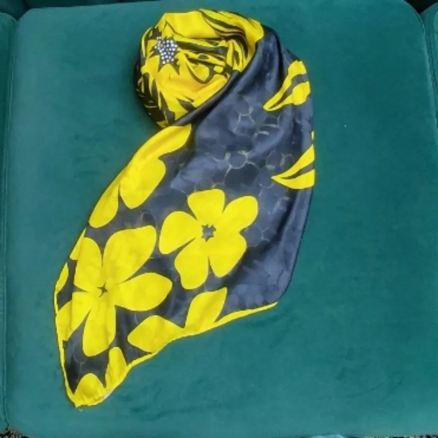 روسری قواره بزرگ