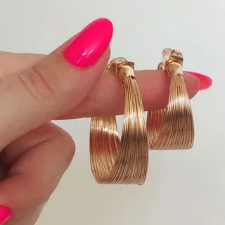 گوشواره رشته‌ای