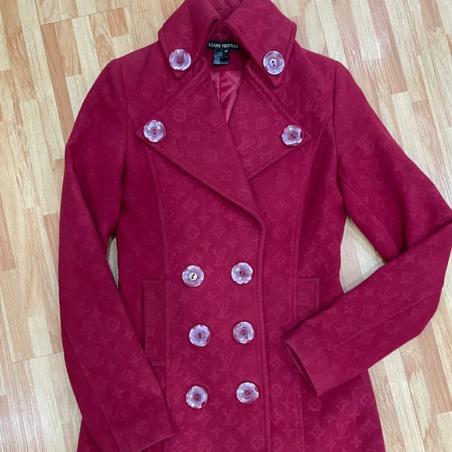 لویی ویتون زرشکی