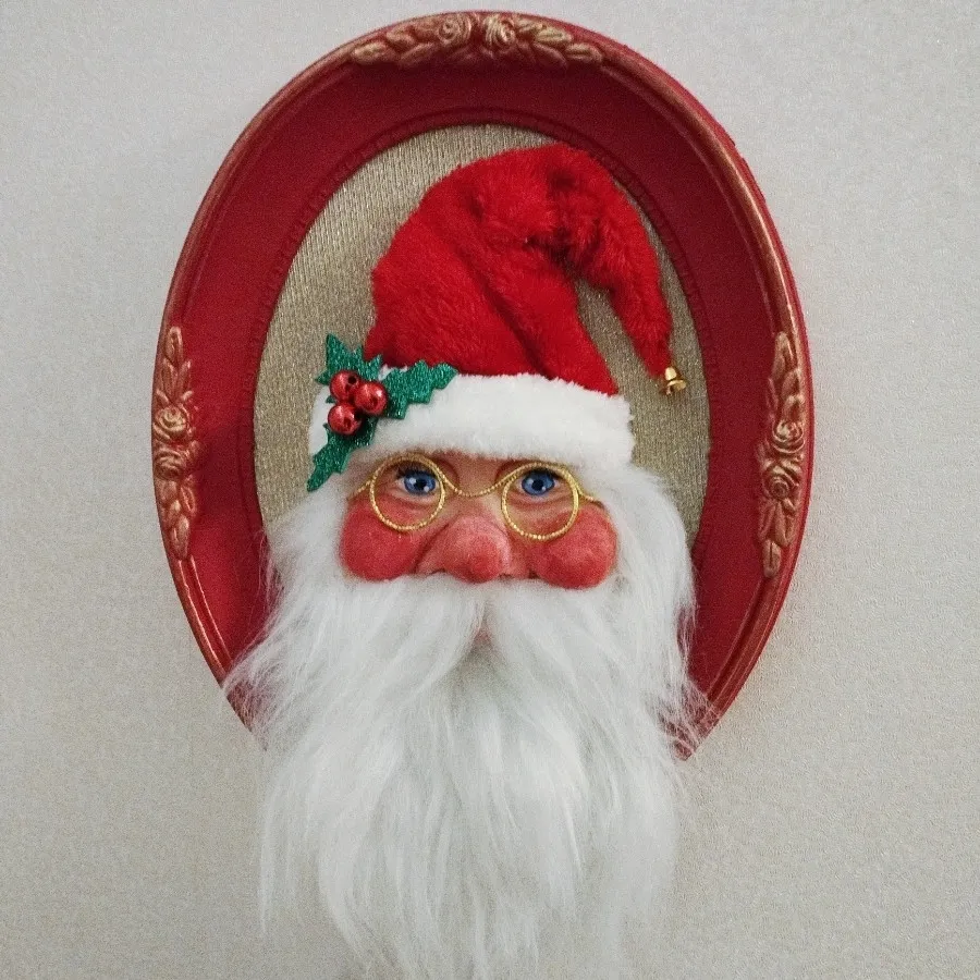 تابلو برجسته بابانویل