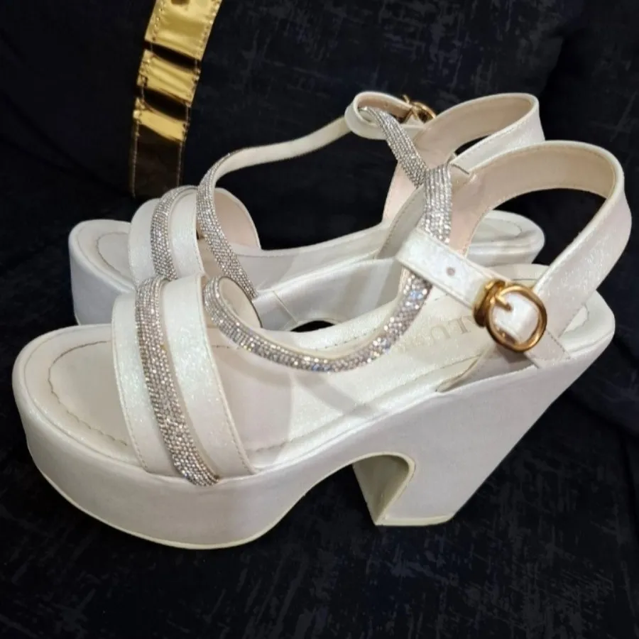 کفش درحدنو ارسال رایگان