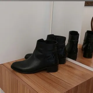 نیم بوت  برند پوتینی