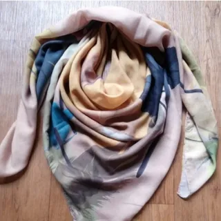 روسری نخی قواره دار