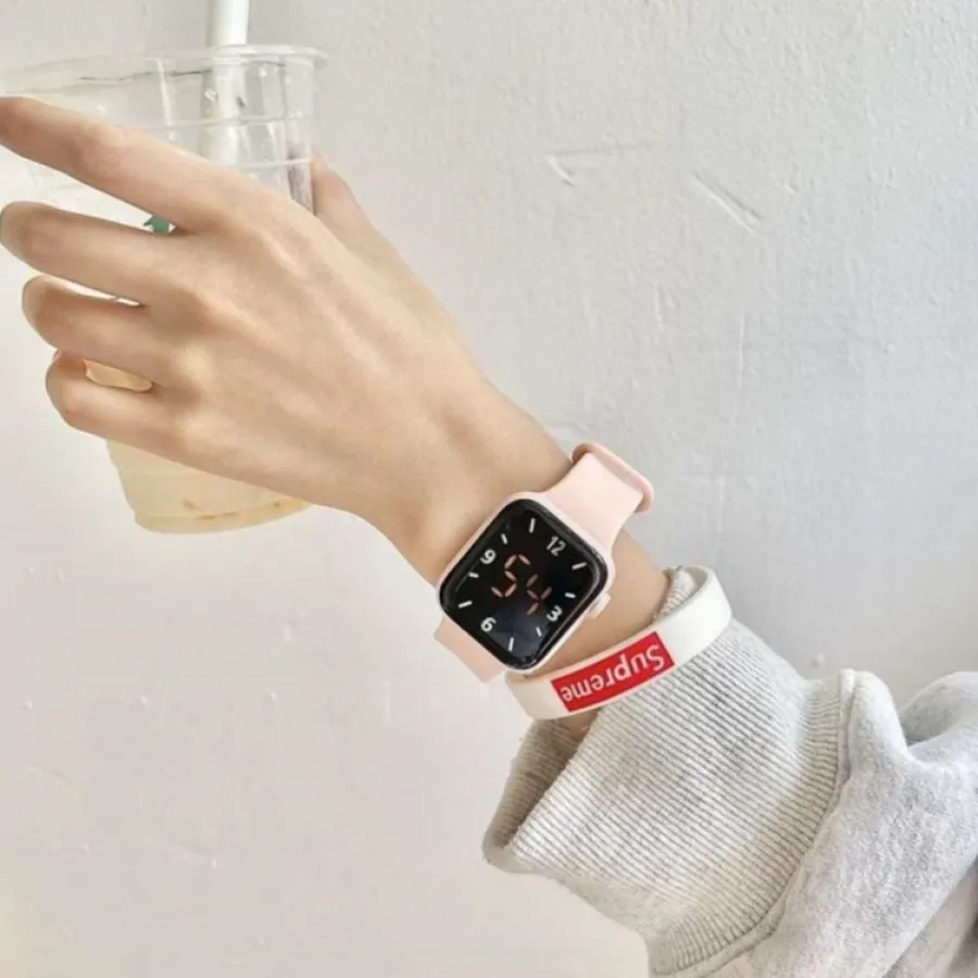 ساعت طرح اپل کاملا نو