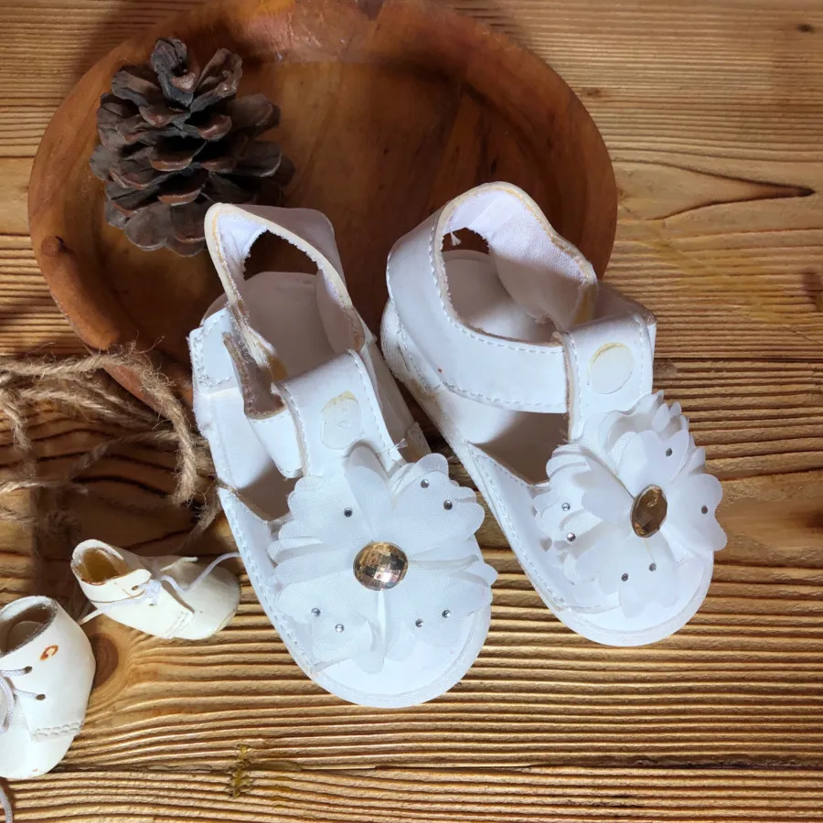 پاپوش نوزادی