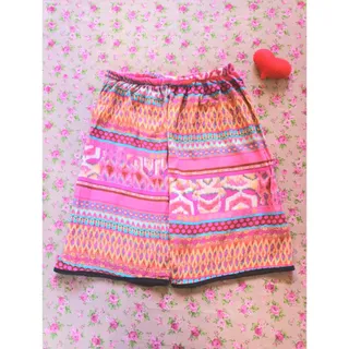 شلوارک زنانه