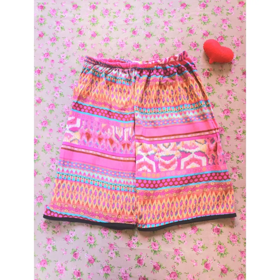 شلوارک زنانه