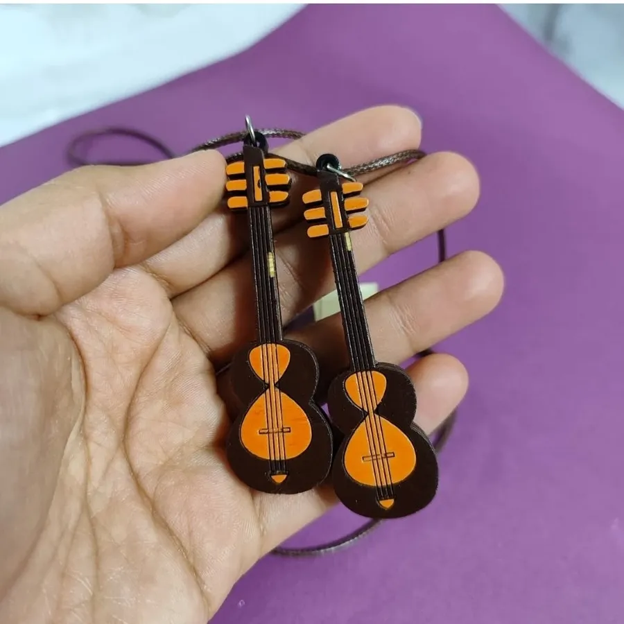 گردنبند و گوشواره ی ساز