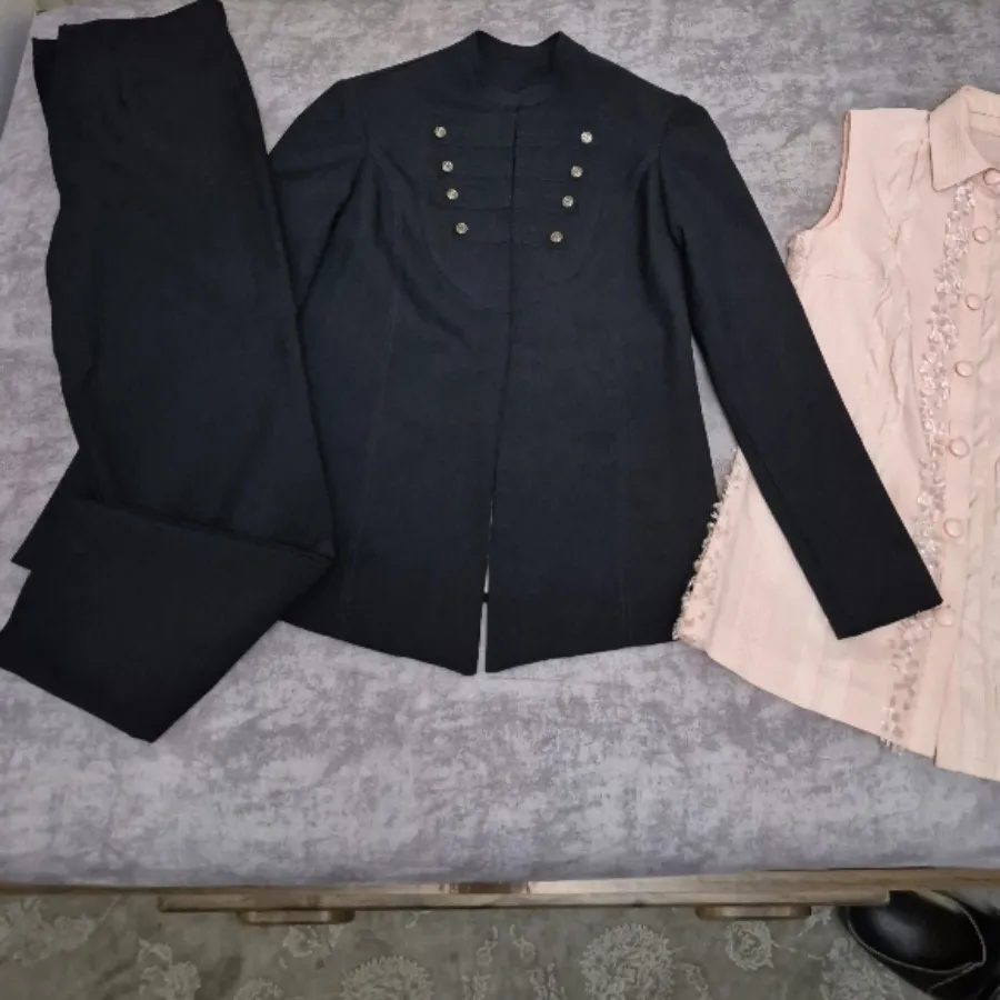 کت و شلوار وبلوز