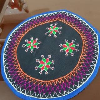 رومیزی دست دوز