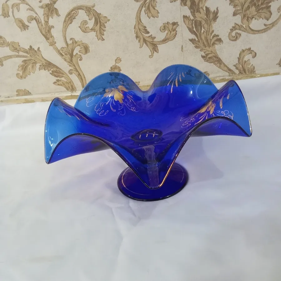 ظرف پایه دار