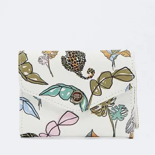 جاکارتی parfois