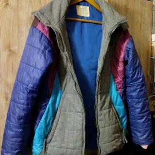 کاپشن آمریکایی
 حرفه ای