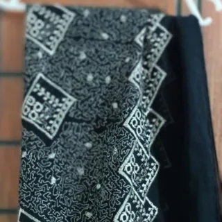 شال مجلسی گلدوزی و نگین د