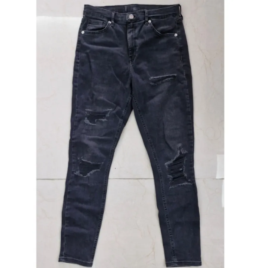 شلوار لی زنانه