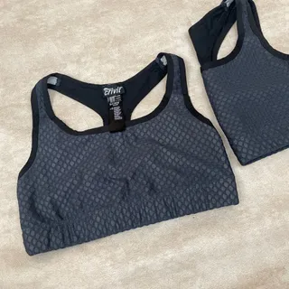 نیمتنه ورزشی