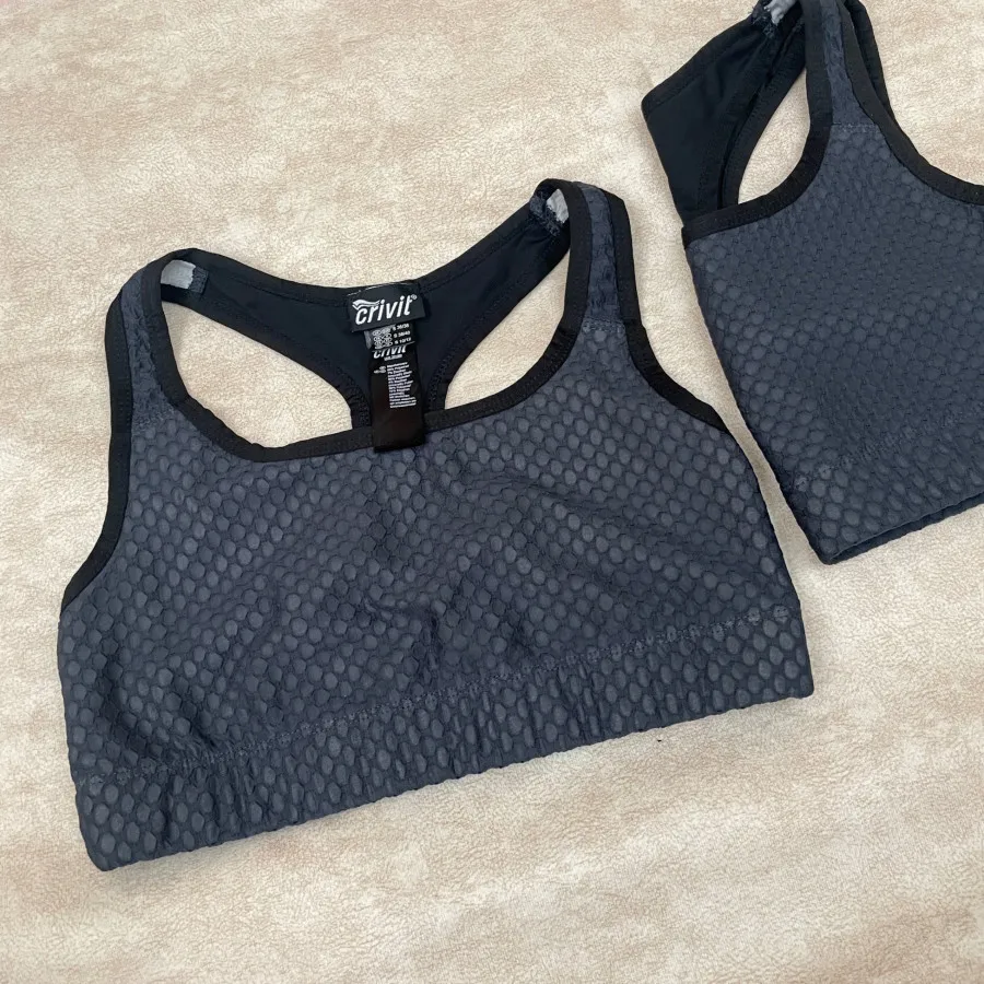 نیمتنه ورزشی