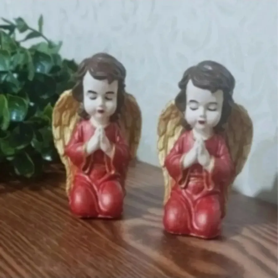 مجسمه فرشته دعاگو