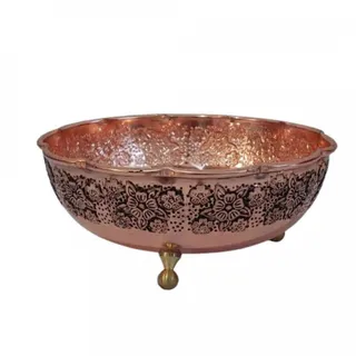 کاسه پایه دار مسی قلم زنی