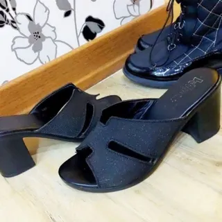 صندل مجلسی مارک
برند