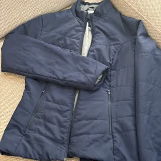 کاپشن Decathlon