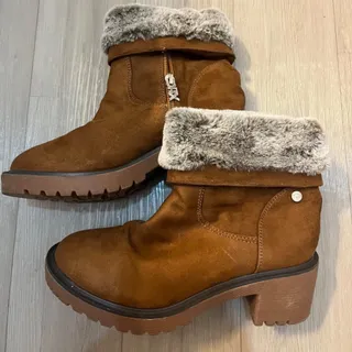 نیم بوت xti اسپانیایی