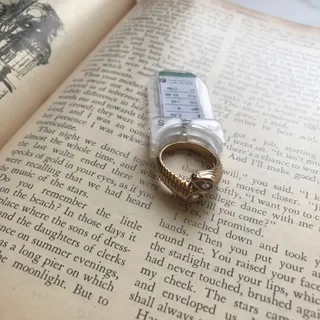 انگشتر سواروسکیی