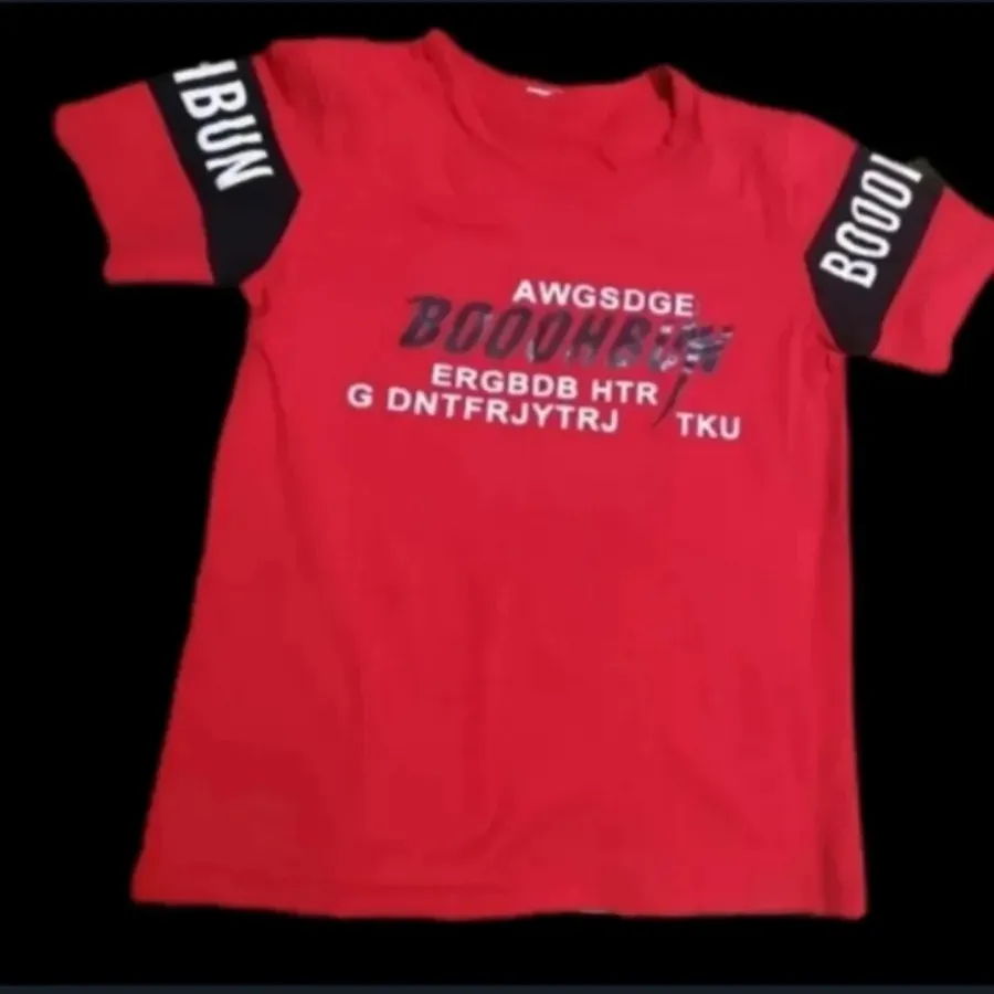 لباسهای بچگانه باهم