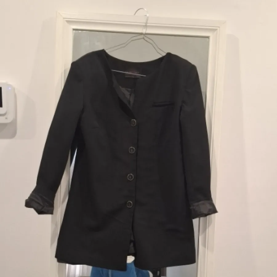 کت مشکی آستردار