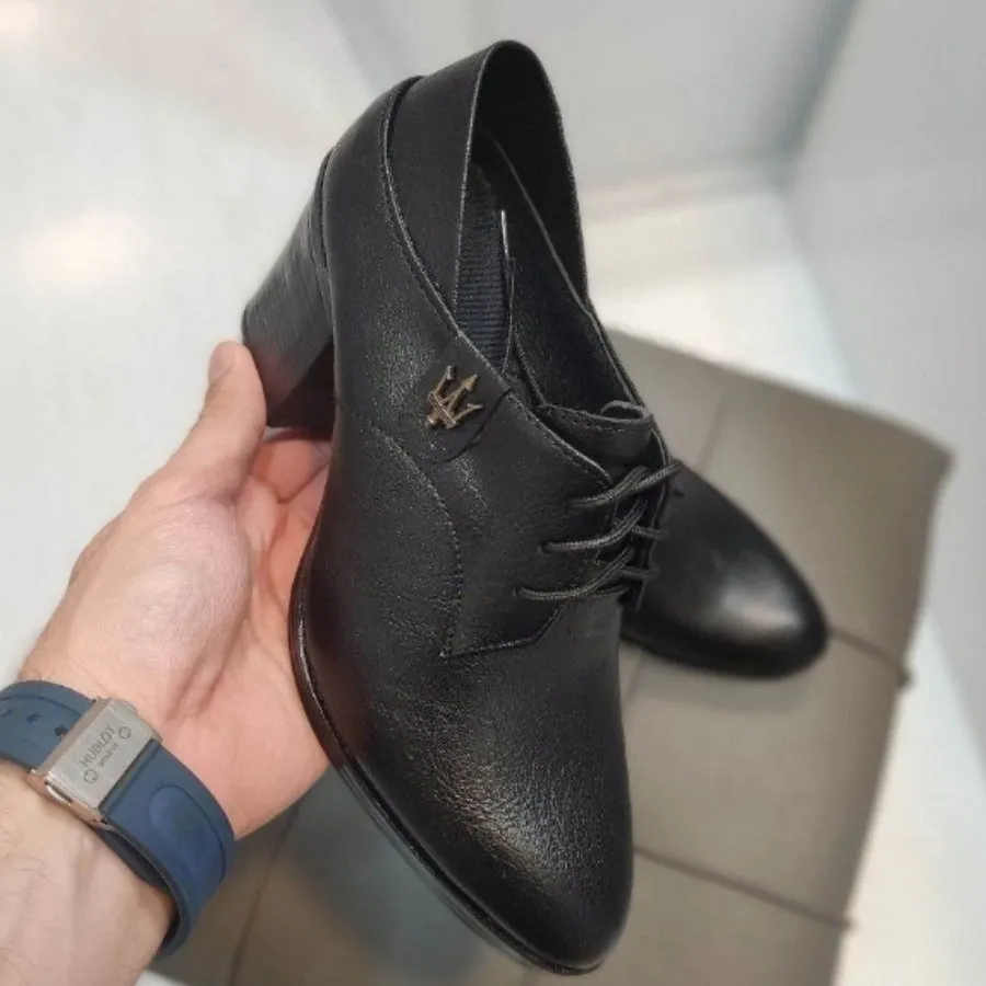 کفش طبی با پاشنه7