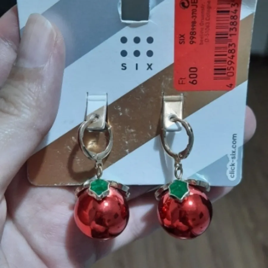 گوشواره کریسمسی برند  SIX