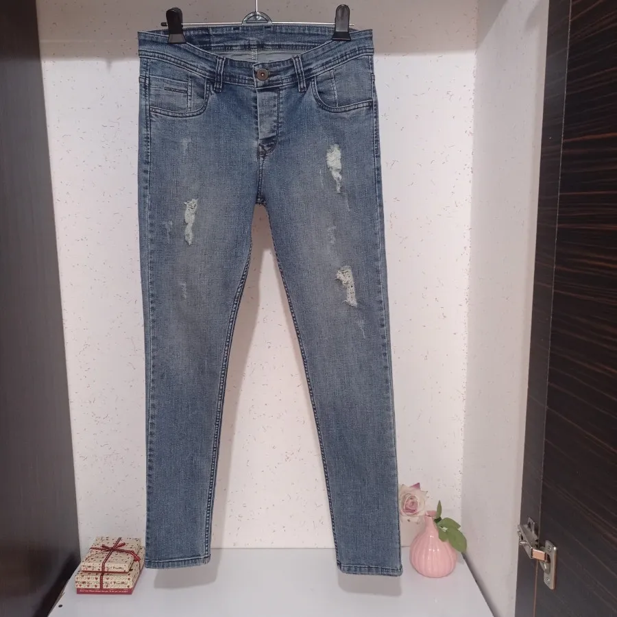 شلوار جین اسپرت