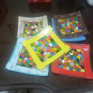 بشقاب شیشه ای کار دست