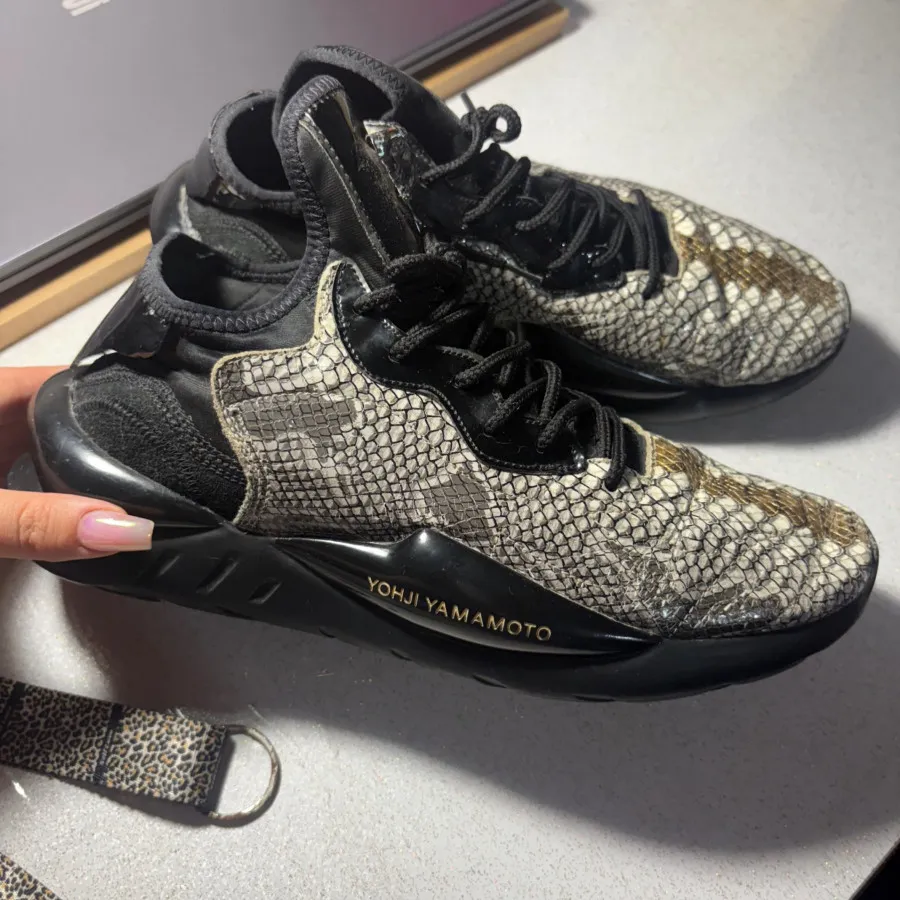 کتونی اورجینالY3