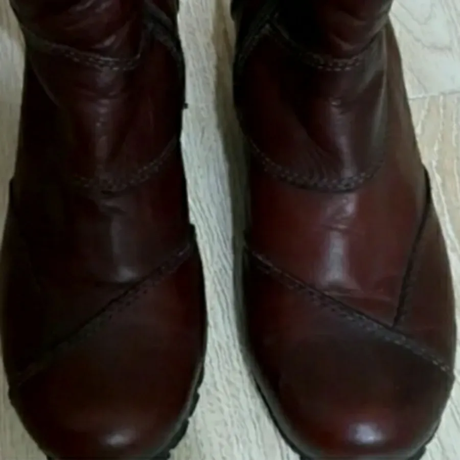 چکمه تمام چرم