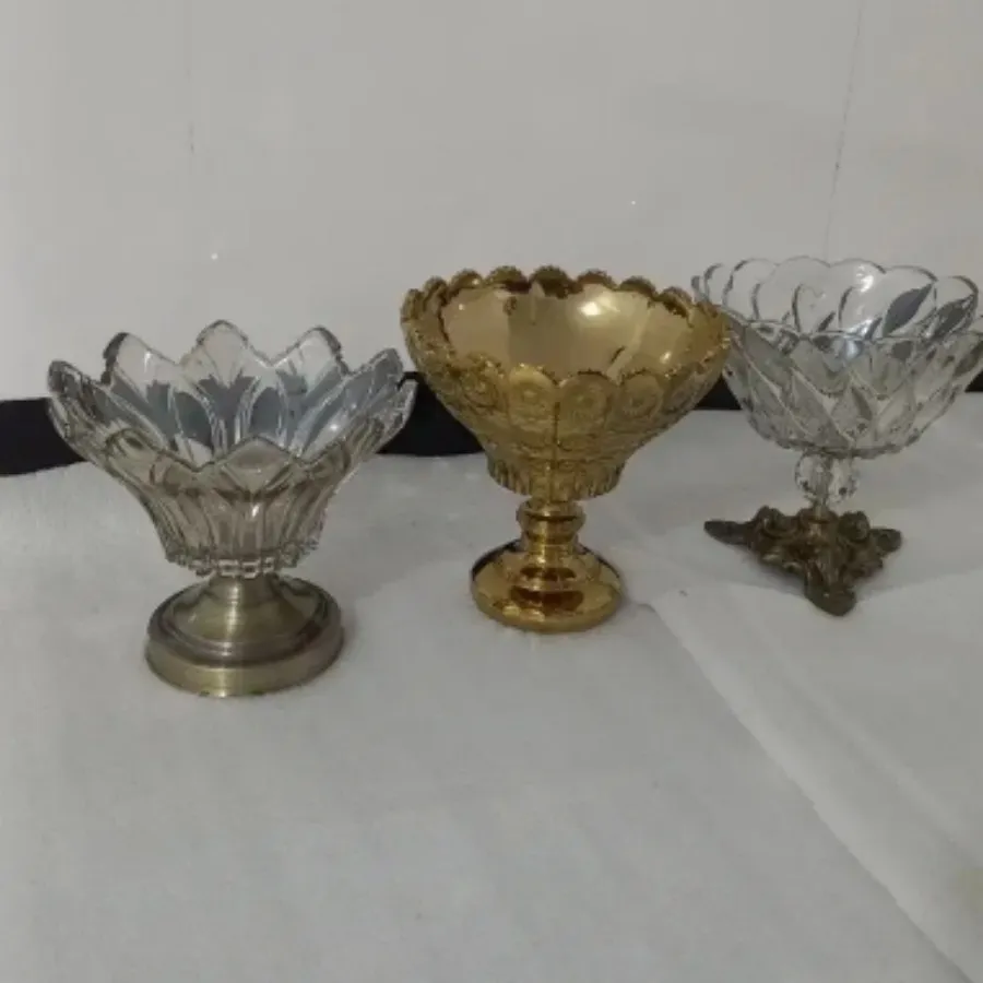 میوه خوری یا آجیل خوری